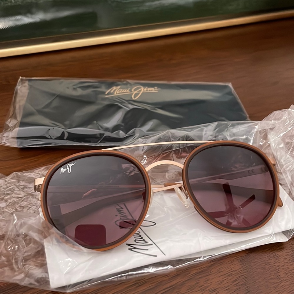 Maui Jim Even Keel Gold round aviators
